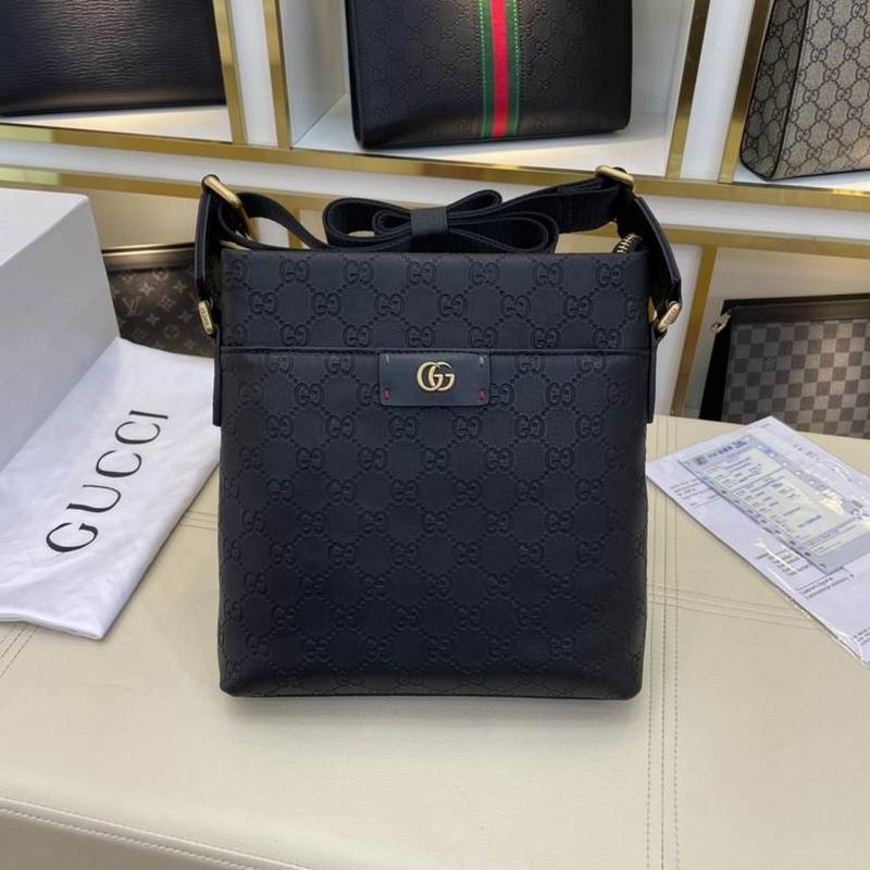 Gucci Handbags 19